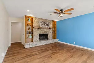 1208 Harris Ave, Hurst, TX 76053 - Photo 6