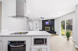 1708 Park Ridge Terrace, Arlington, TX 76012 - Photo 10