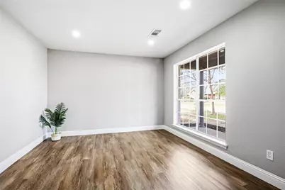 1708 Park Ridge Terrace, Arlington, TX 76012 - Photo 4