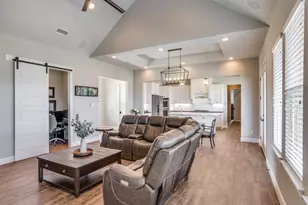 2000 Ragland Trl, Azle, TX 76020 - Photo 6