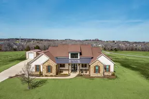 2000 Ragland Trl, Azle, TX 76020 - Photo 2