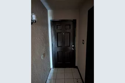 6925 Sandstone Court, Fort Worth, TX 76120 - Photo 4