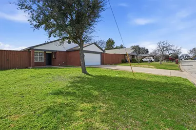 6560 Davidson Street, Richland Hills, TX 76118 - Photo 2