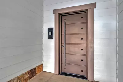 1025 W 10th Street #2105, Fort Worth, TX 76102 - Photo 6