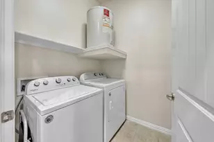 1025 W 10th St, Fort Worth, TX 76102 - Photo 28