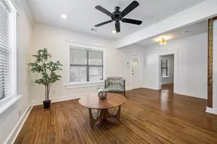 1013 Sherman St, McKinney, TX 75069 - Photo 8