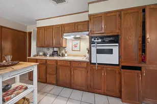 3904 Bandera Dr, De Cordova, TX 76049 - Photo 12