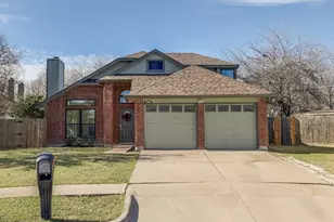 6600 W Lynn Creek Dr W, Arlington, TX 76001 - Photo 2