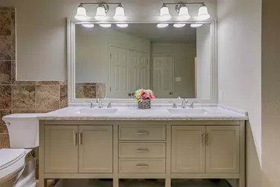 6600 W Lynn Creek Drive W, Arlington, TX 76001 - Photo 14