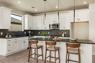 2314 Forest Hill Ln, Granbury, TX 76048 - Photo 2