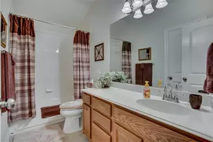 1313 Catbird Dr, Little Elm, TX 75068 - Photo 8