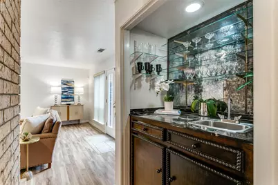 10431 Pagewood Drive, Dallas, TX 75230 - Photo 4