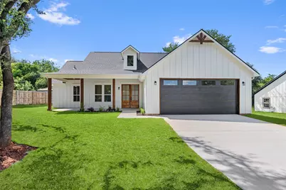 1610 Cheyenne Trail, Granbury, TX 76048 - Photo 1