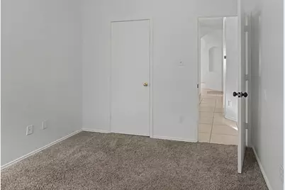 1104 Angel Fire Lane, Arlington, TX 76001 - Photo 32