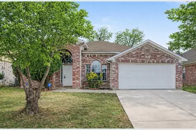 1104 Angel Fire Lane, Arlington, TX 76001 - Photo 2