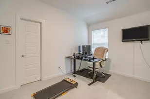 925 Carnation Dr, Crowley, TX 76036 - Photo 32