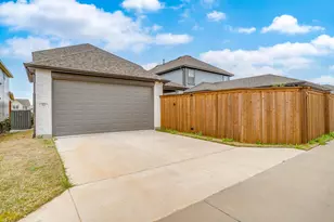 925 Carnation Dr, Crowley, TX 76036 - Photo 36