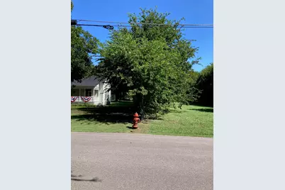 705 College Street, Grandview, TX 76050 - Photo 4