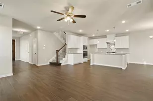 3921 St Ives Ln, Lewisville, TX 75056 - Photo 4