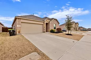 1741 Lake Grove Dr, Little Elm, TX 75068 - Photo 20