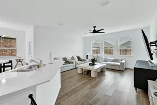 1741 Lake Grove Dr, Little Elm, TX 75068 - Photo 10