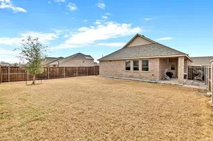 1741 Lake Grove Dr, Little Elm, TX 75068 - Photo 18
