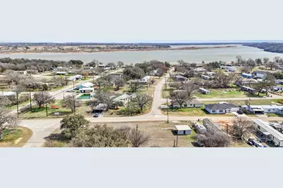 5619 Lake Granbury Trail, Granbury, TX 76048 - Photo 32