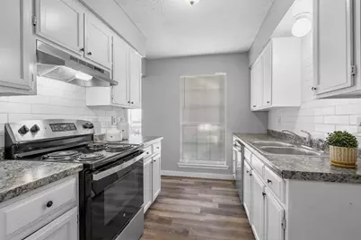 102 Oakwood Lane, Kennedale, TX 76060 - Photo 4