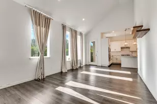 9807 Romo St, Irving, TX 75063 - Photo 6