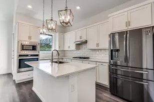 9807 Romo St, Irving, TX 75063 - Photo 10