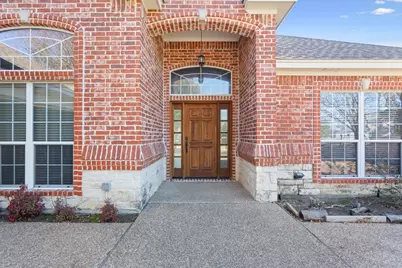 100 Edinburgh, Waco, TX 76712 - Photo 2