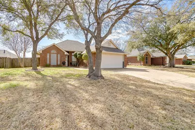 841 Park Meadow Lane, Burleson, TX 76028 - Photo 6
