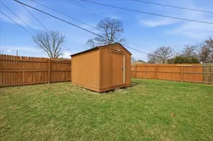 121 Hillside Ln, DeSoto, TX 75115 - Photo 20