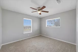 121 Hillside Ln, DeSoto, TX 75115 - Photo 18