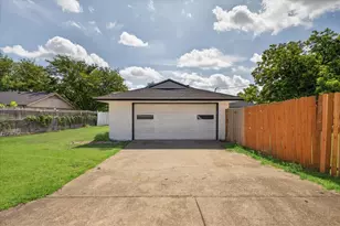 121 Hillside Ln, DeSoto, TX 75115 - Photo 20