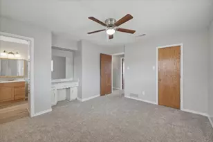 121 Hillside Ln, DeSoto, TX 75115 - Photo 12