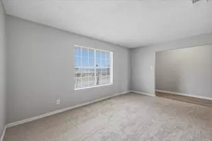 121 Hillside Ln, DeSoto, TX 75115 - Photo 4