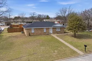 121 Hillside Ln, DeSoto, TX 75115 - Photo 22