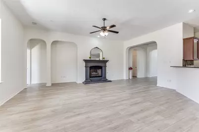 10121 Waverly Lane, Fort Worth, TX 76244 - Photo 8