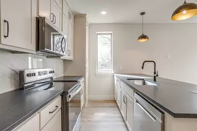 408 Foch Street #100, Fort Worth, TX 76107 - Photo 8