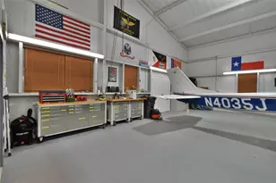 10015 Flight Plan Dr, Granbury, TX 76049 - Photo 36