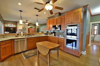 10015 Flight Plan Drive, Granbury, TX 76049 - Photo 12