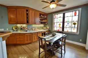 10015 Flight Plan Dr, Granbury, TX 76049 - Photo 12