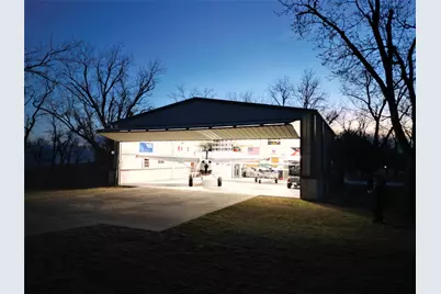 10015 Flight Plan Drive, Granbury, TX 76049 - Photo 38