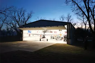 10015 Flight Plan Dr, Granbury, TX 76049 - Photo 38