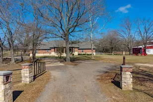 24 County Rd NW 1060, Talco, TX 75487 - Photo 4