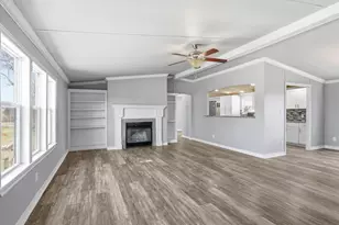 10112 Lavinder Ln, Crowley, TX 76036 - Photo 6