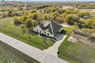 4005 Brown Bear Dr, Aledo, TX 76008 - Photo 2