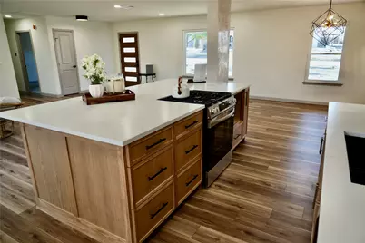 305 Bluebonnet Drive, Grapevine, TX 76051 - Photo 8