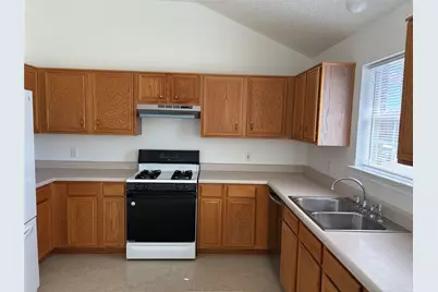 10820 Edgewater Drive, Benbrook, TX 76126 - Photo 12